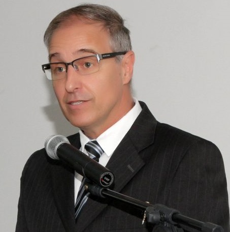 Prof. Dr. Arion Zandoná Filho